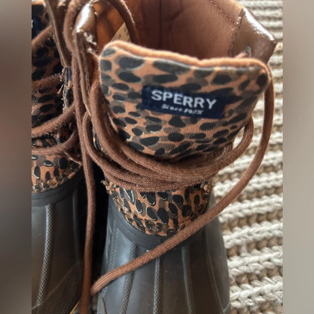 Sperry chic leopard